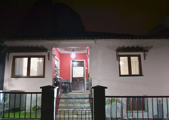 Meteora Mosaico House Кастракион